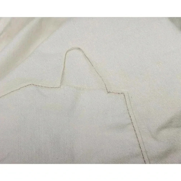 LEVI'S WHITE CROPPED JEANS 14 MISSES, INSEAM 21" - Picture 5 of 6